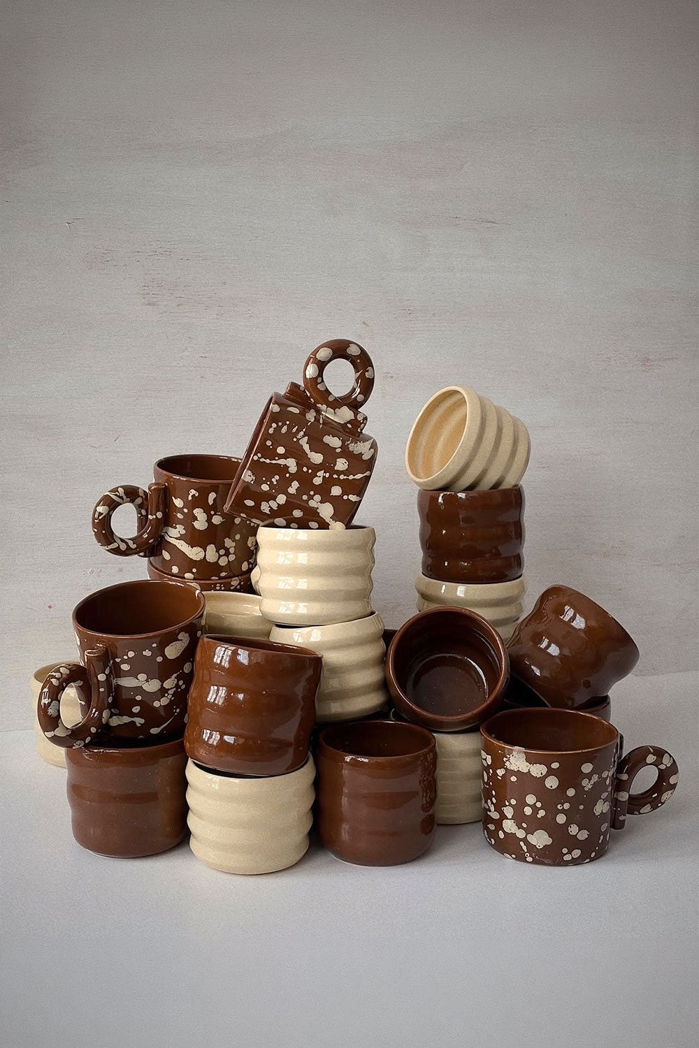 LUZ CERAMICS - BROWN WHITE MUG