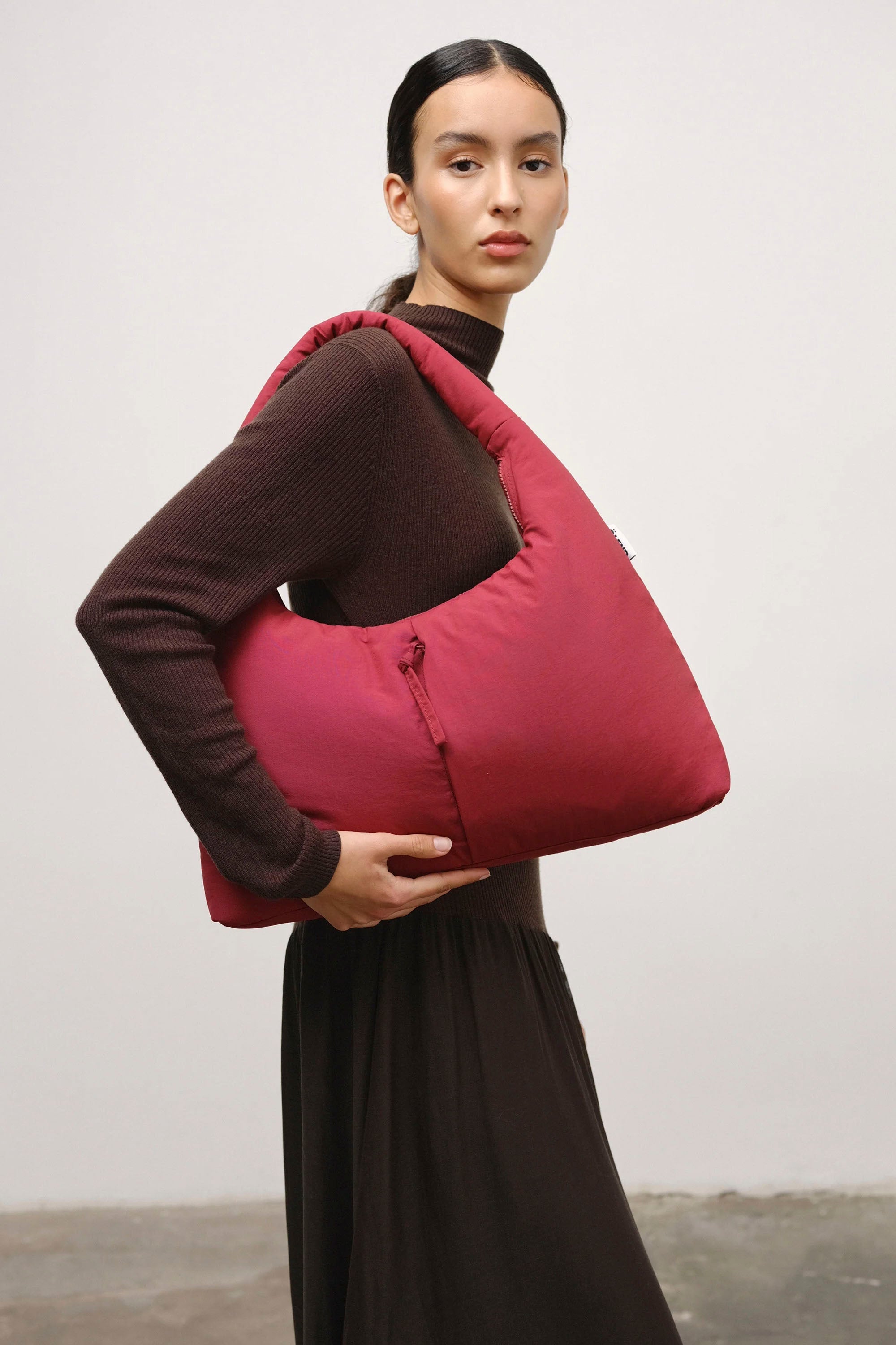 ÖLEND - NICO BAG - CHERRY RED