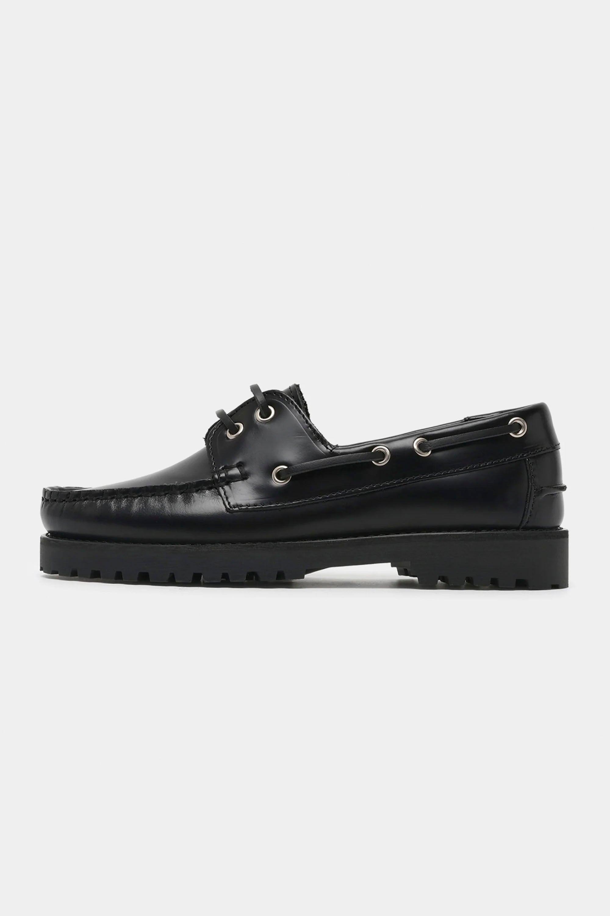 GARMENT PROJECT - OLLIE BOAT SHOE - BLACK POLIDO LEATHER - WOMAN