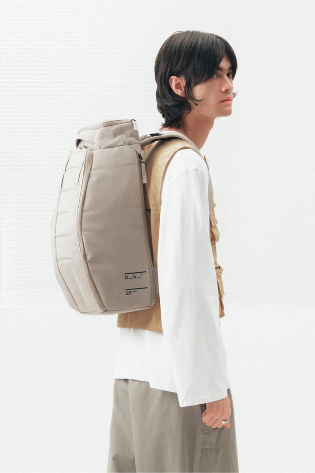 Db - HUGGER BACKPACK - 25L - FOGBOW BEIGE