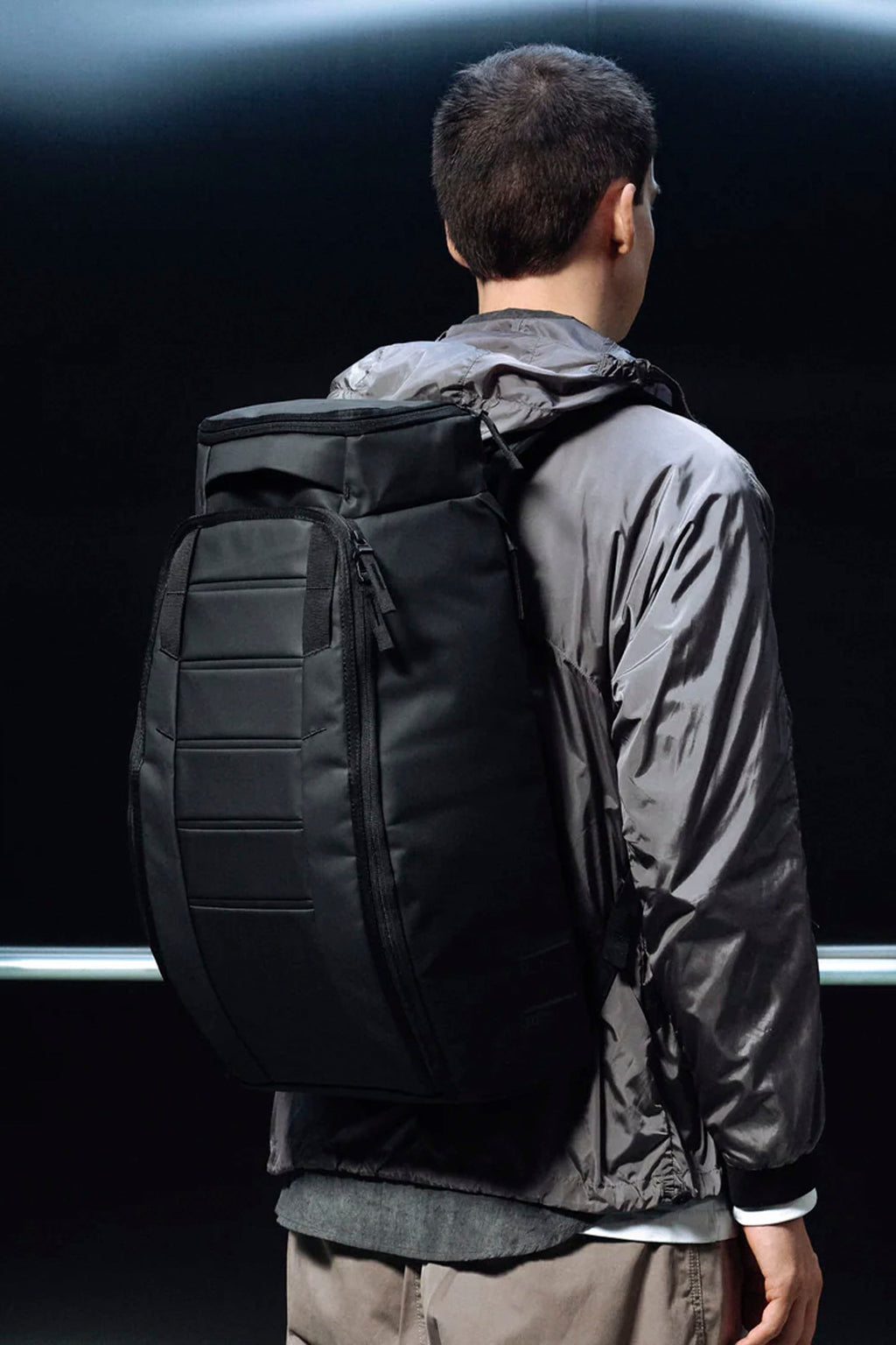 Db - HUGGER BACKPACK - 30L - BLACK OUT
