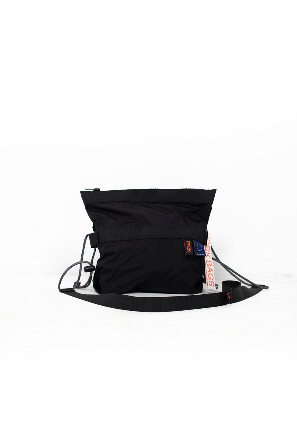 PACK BAGS - SMALL ZIP SLING - CARBON BLACK