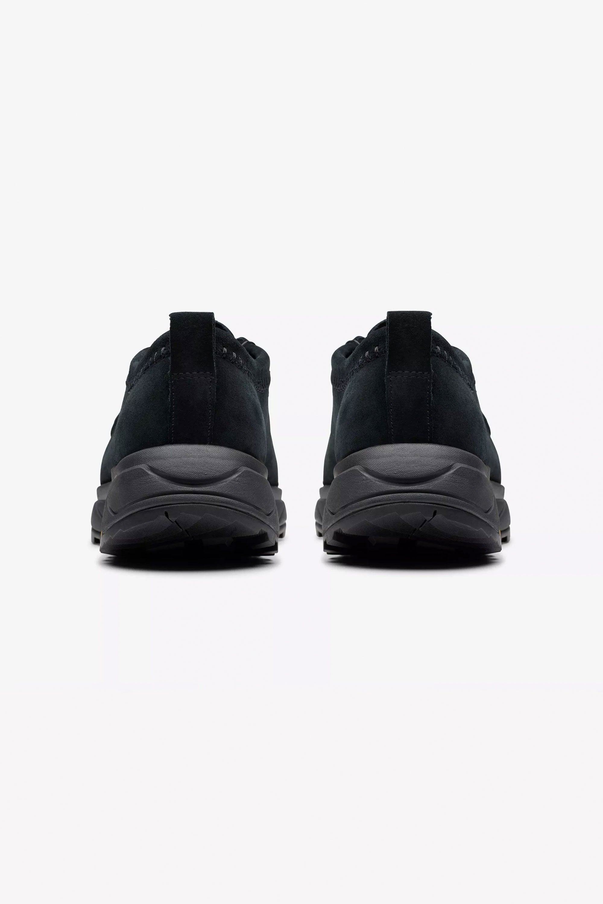 CLARKS - WALLA EDEN LO - BLACK SUEDE - MAN