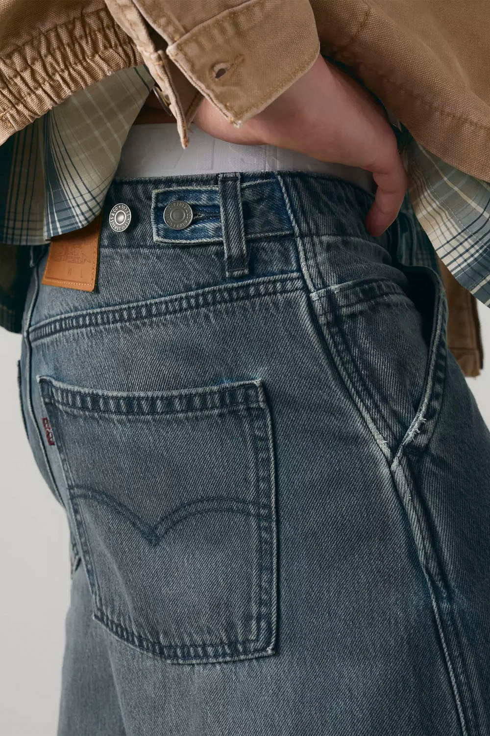 LEVIS - BAGGY BARREL - SETTING THE PACE