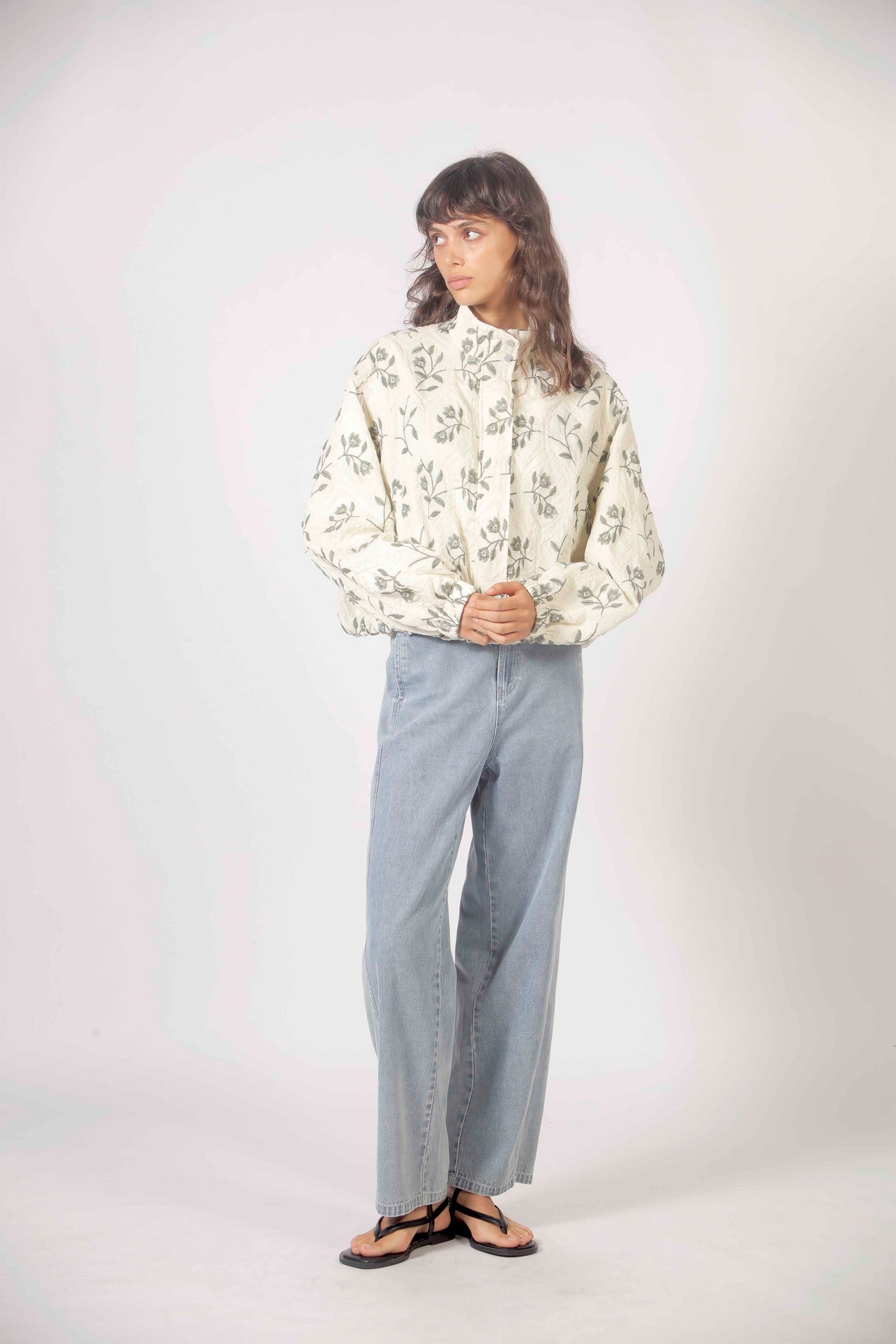 THE KORNER - EMBROIDERED FLOWERS JACKET