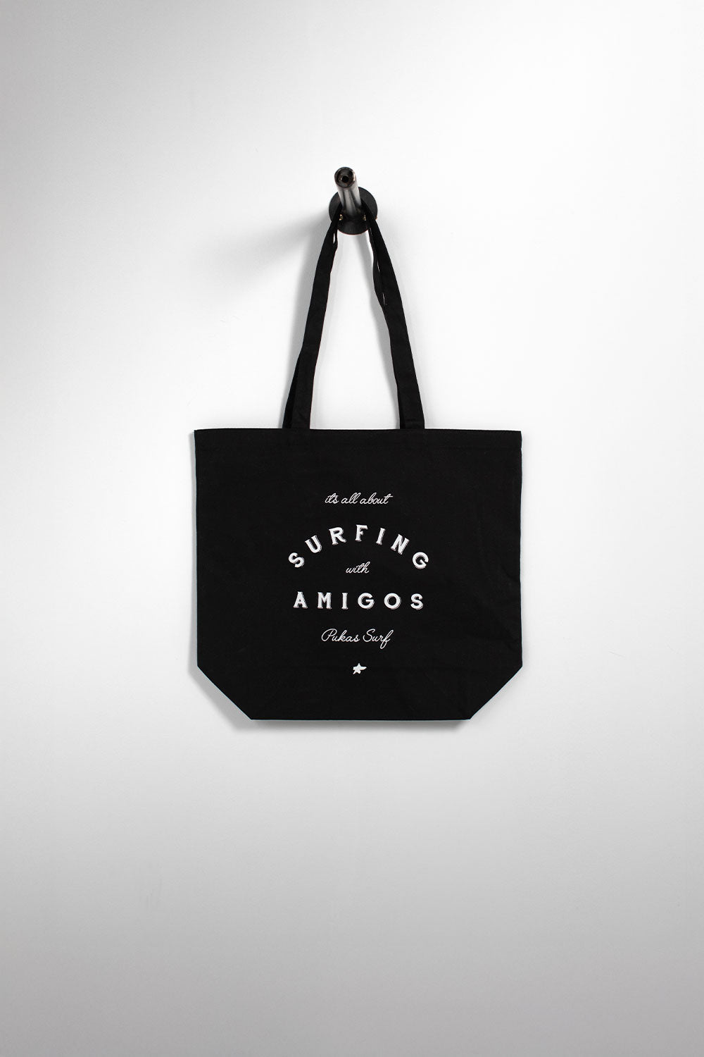 PUKAS SURF SHOP - SURFING WITH AMIGOS TOTE