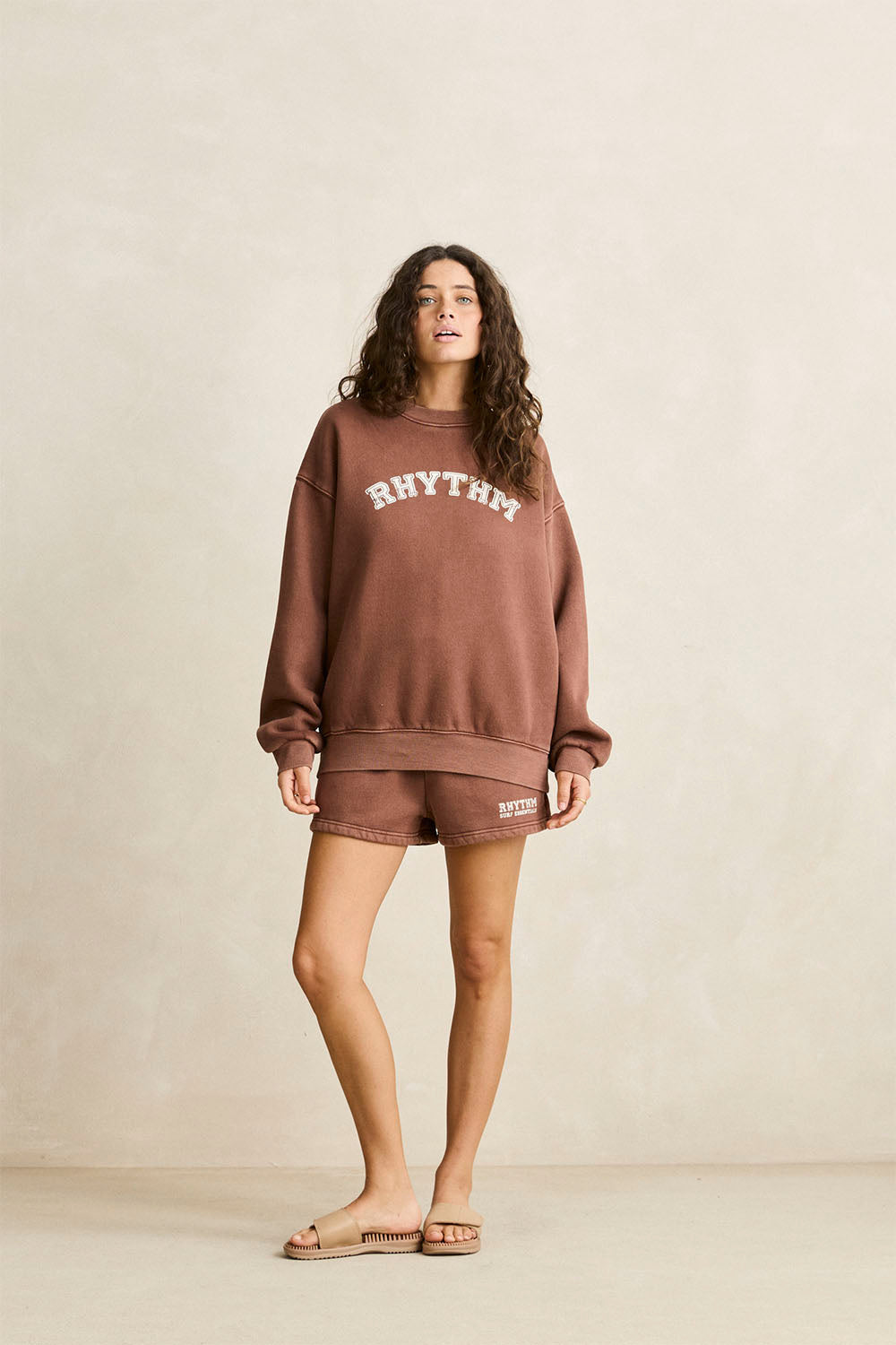 RHYTHM - COLLEGIATE OVERSIZED CREW NECK FLEECE