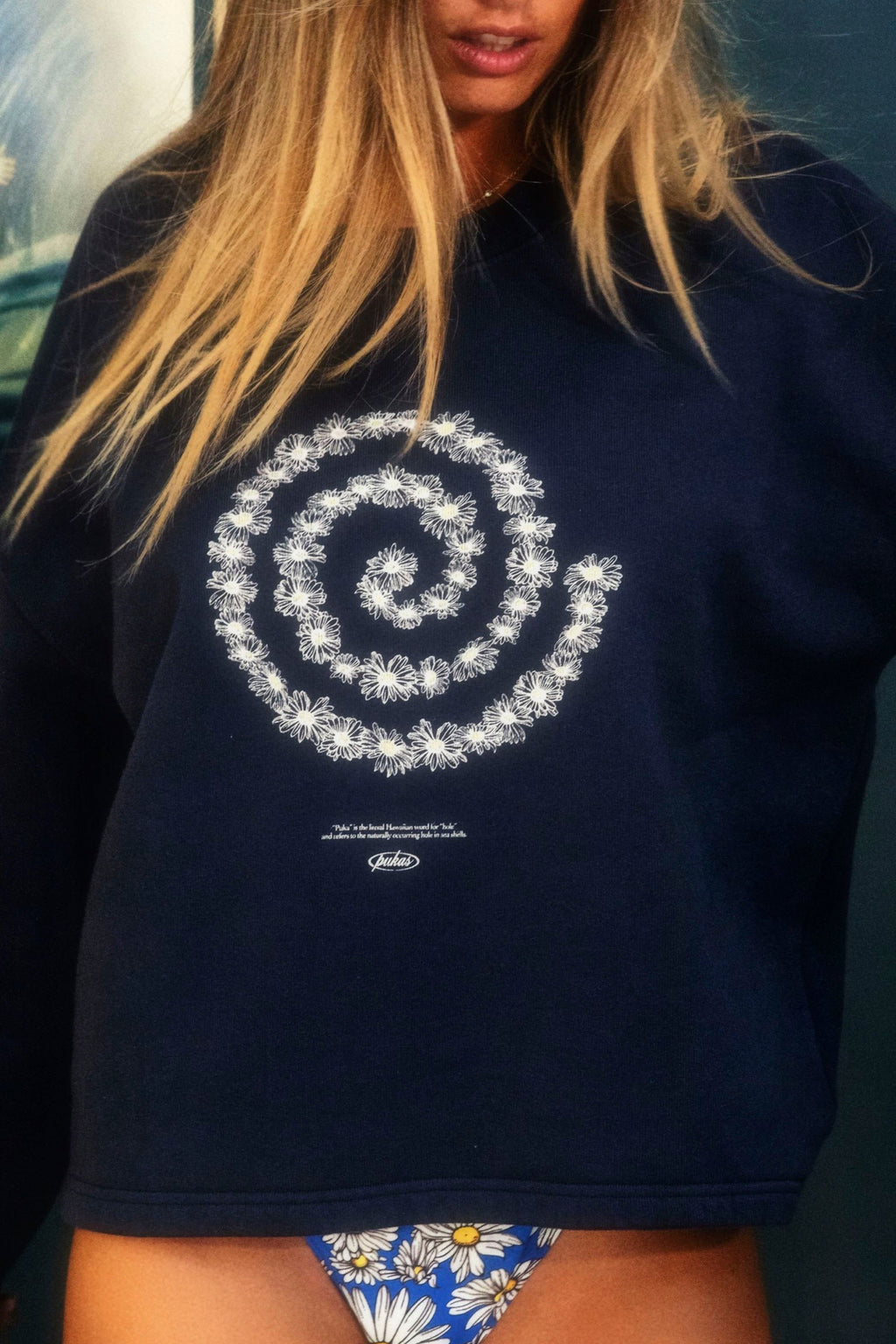 PUKAS - THE SHELL OVERSIZE CREWNECK