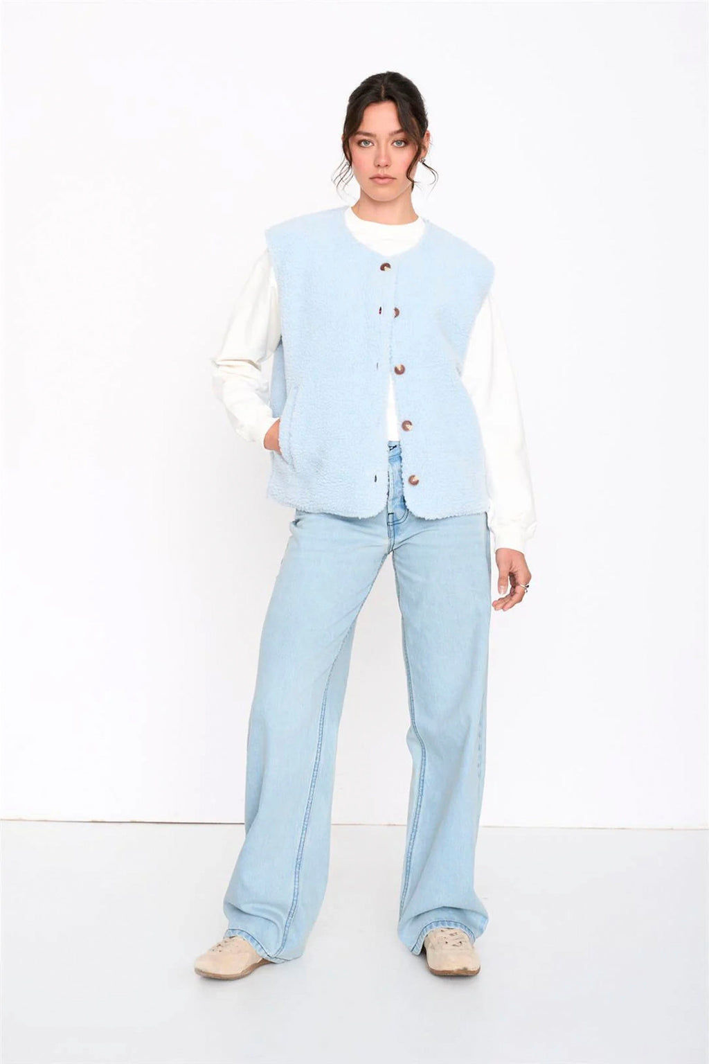 24COLOURS - BLUE VEST