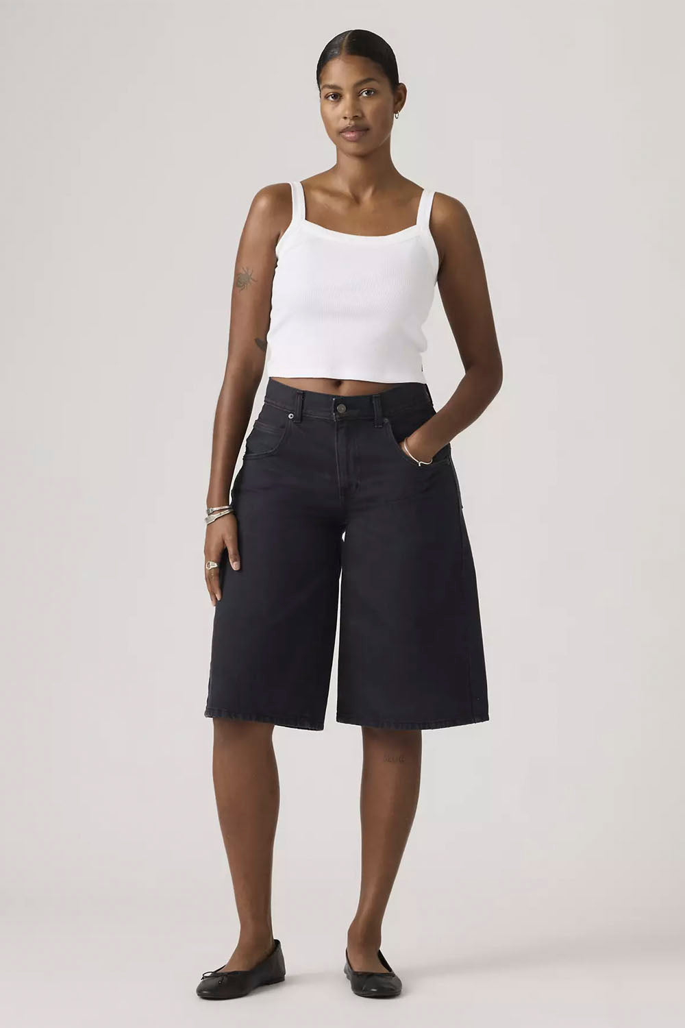 LEVIS - SUPER BAGGY JORT - CHIPPED BLACK OYSTER