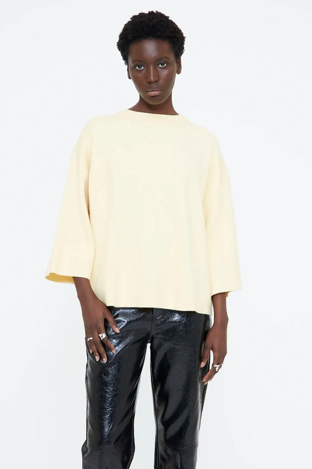 WILD PONY - LIGHT YELLOW SHORT SLEEVE SWEATER