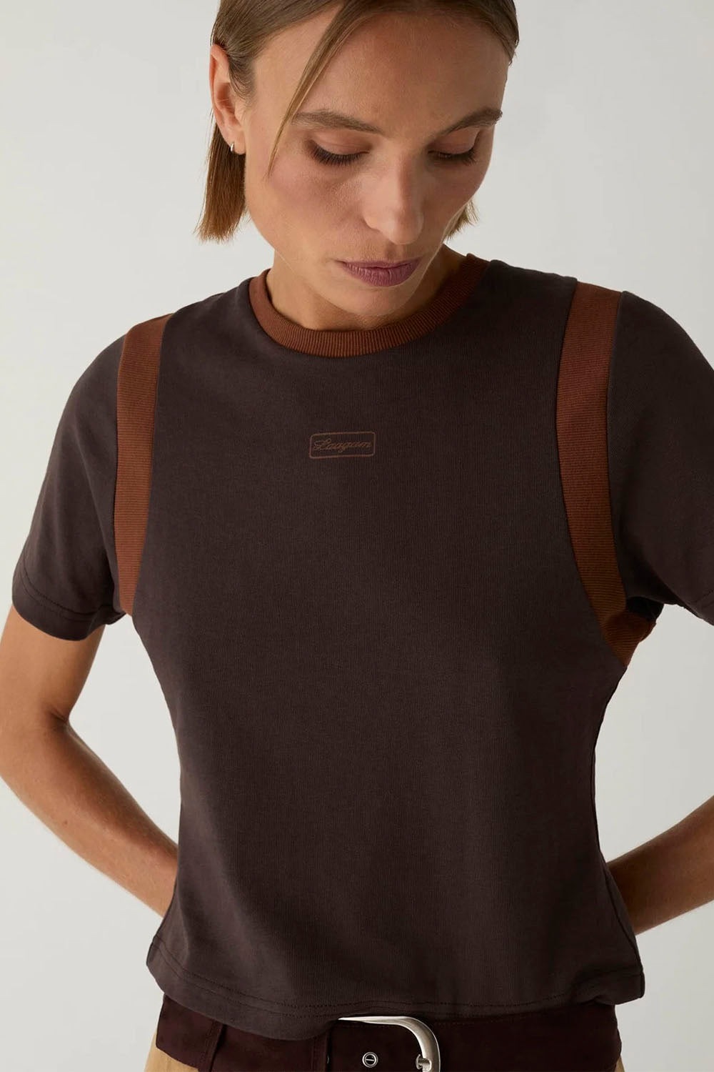 LAAGAM - LUMEA LOGO T-SHIRT - BROWN
