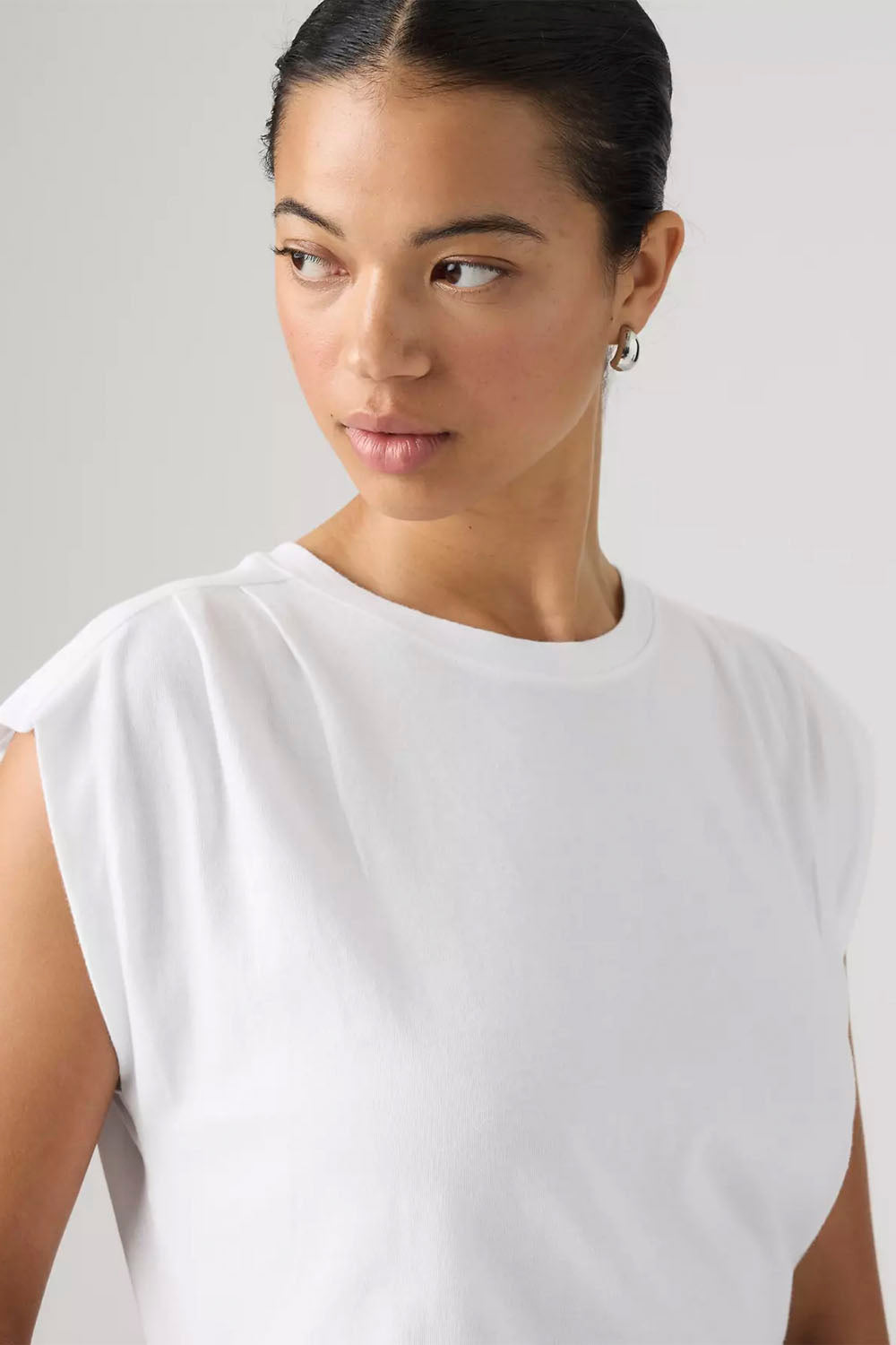 LEVIS - PLEATED MUSCLE TANK - BRIGHT WHITE