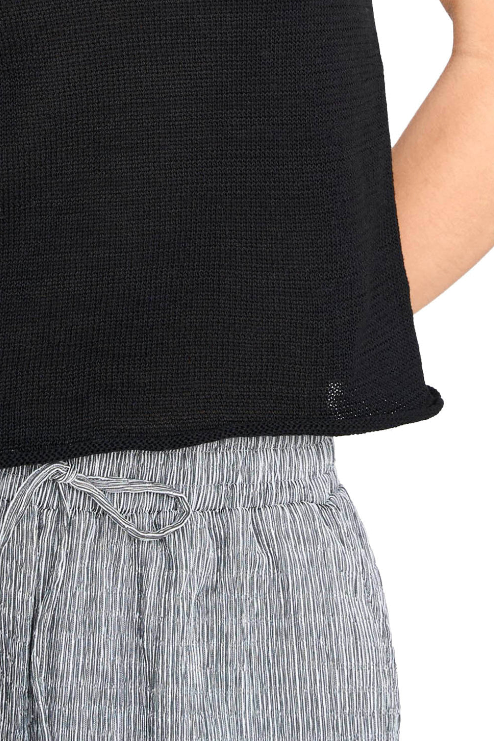 24COLOURS - BLACK TANK TOP